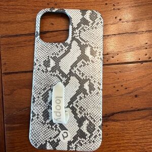 Loopy iphone 16 ProMax  Snakeskin Phone Case - Black and White
